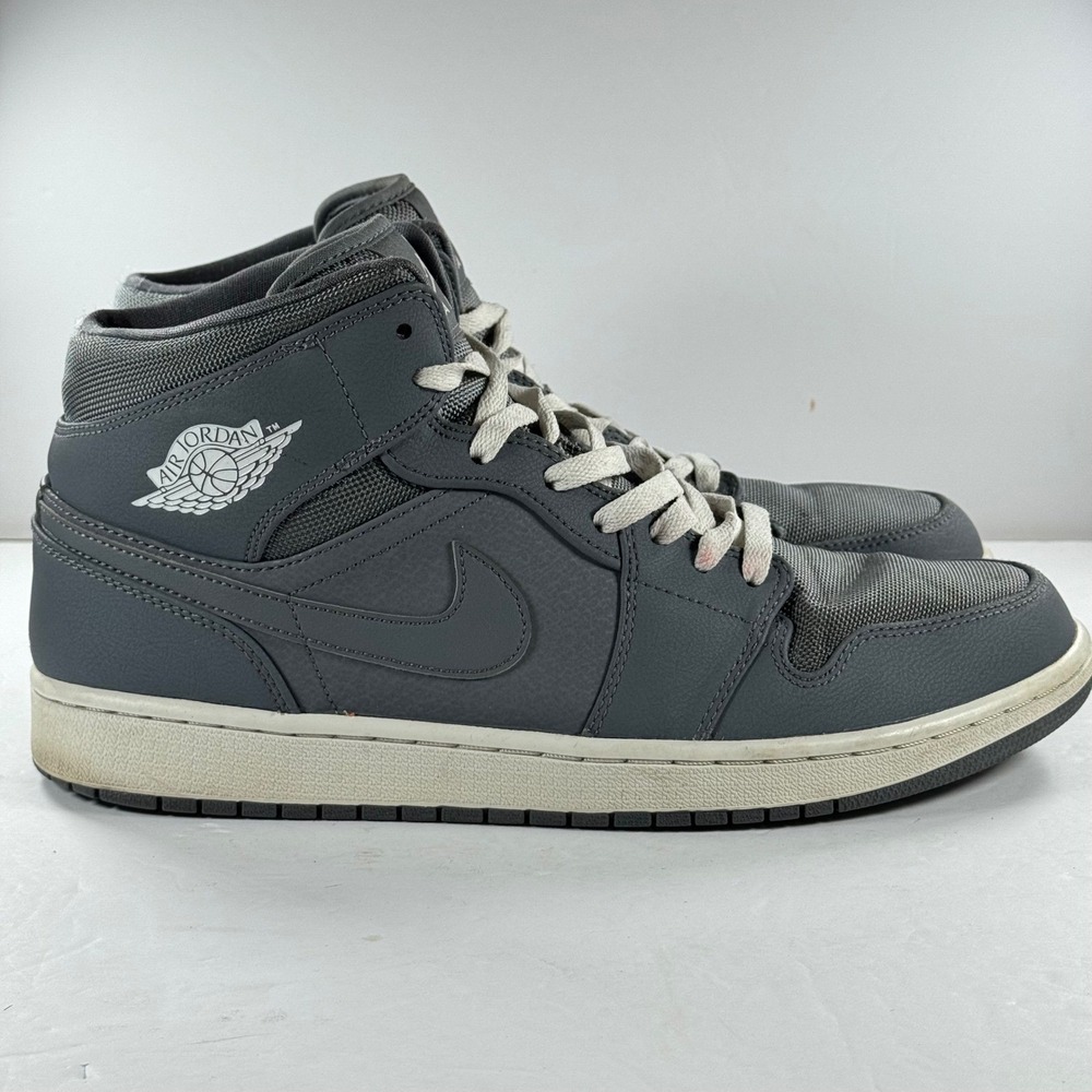 Nike Air Jordan 1 Mid Cool Grey White 554724-022 Mens Size 12 Basketball Shoes